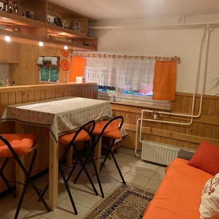 Apartma Metka มอยสตรานา ภายนอก รูปภาพ